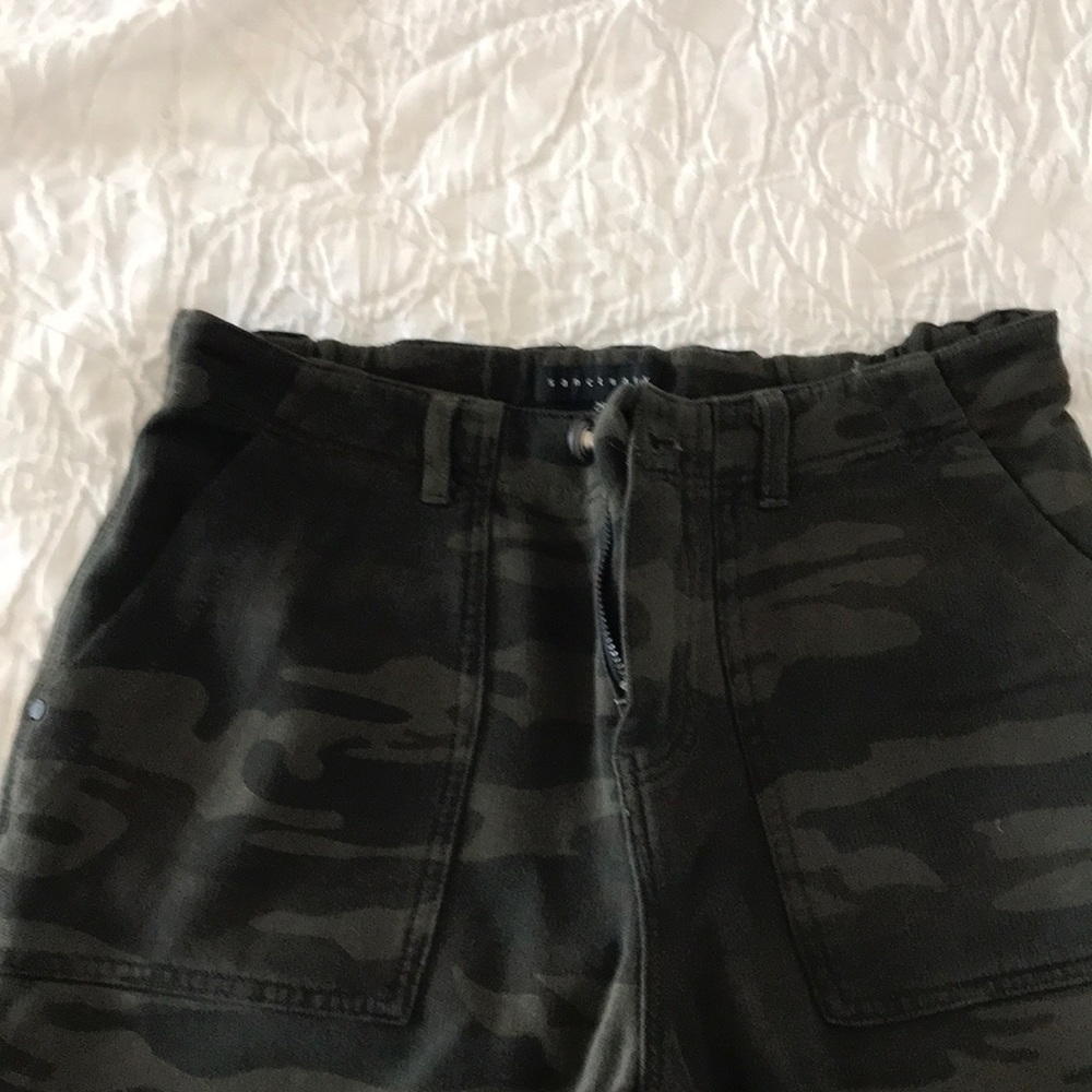 Sanctuary camo joggers